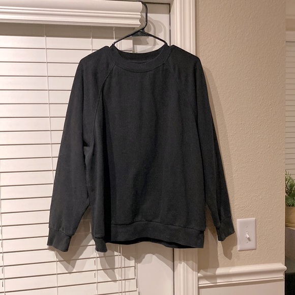 Soft & cozy ASOS oversized black sweater/ sweatshirt. - Picture 1 of 3